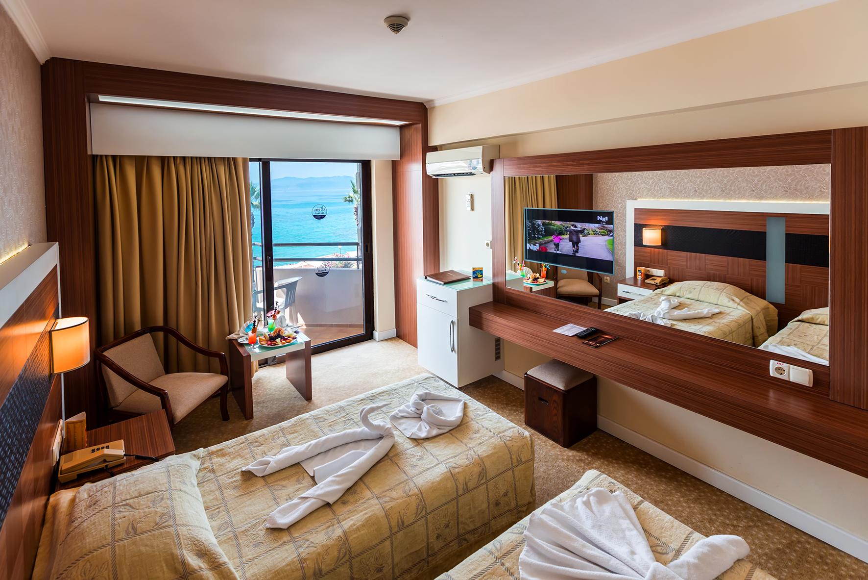 Derici Hotel Kusadası Eksteriør bilde