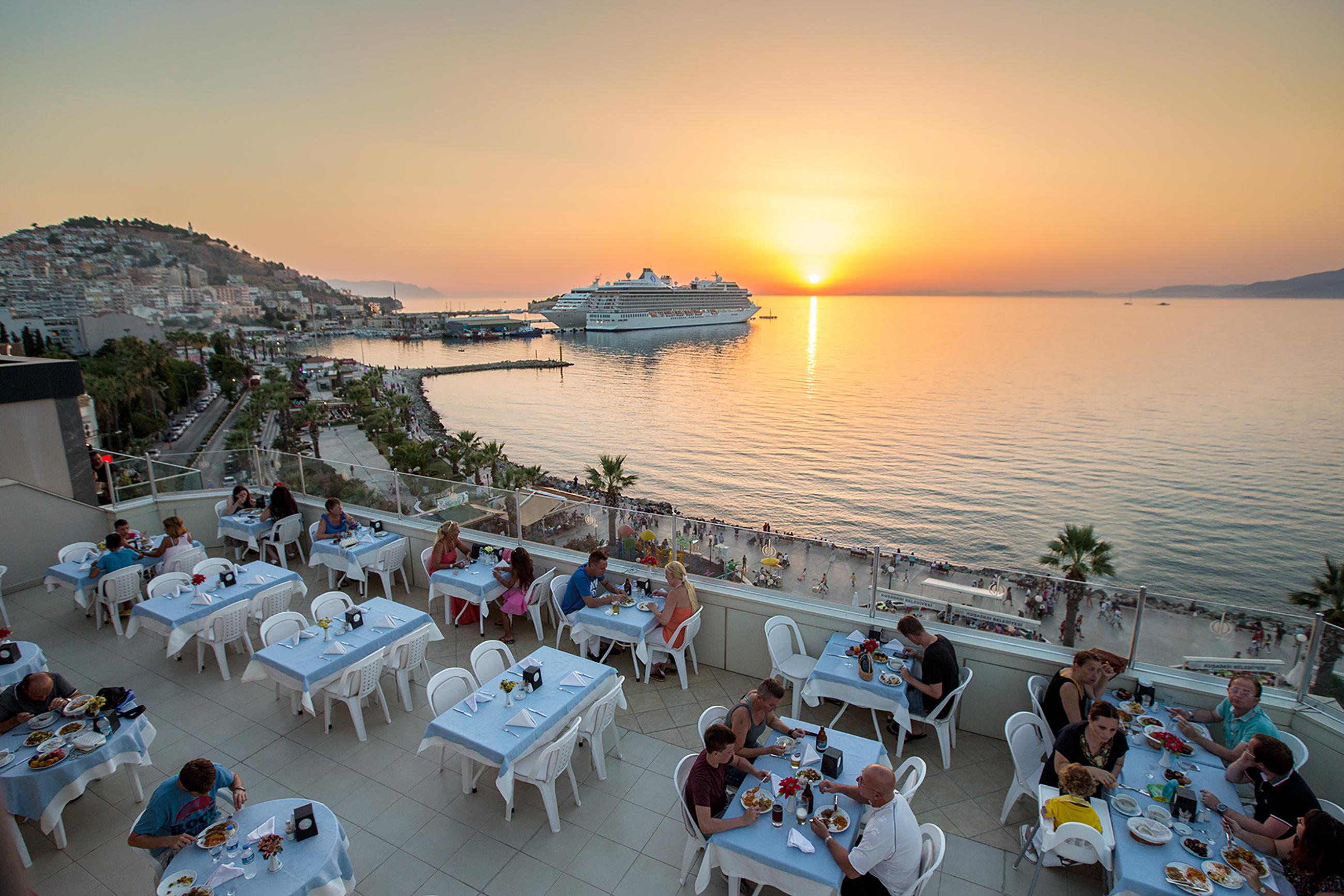 Derici Hotel Kusadası Eksteriør bilde