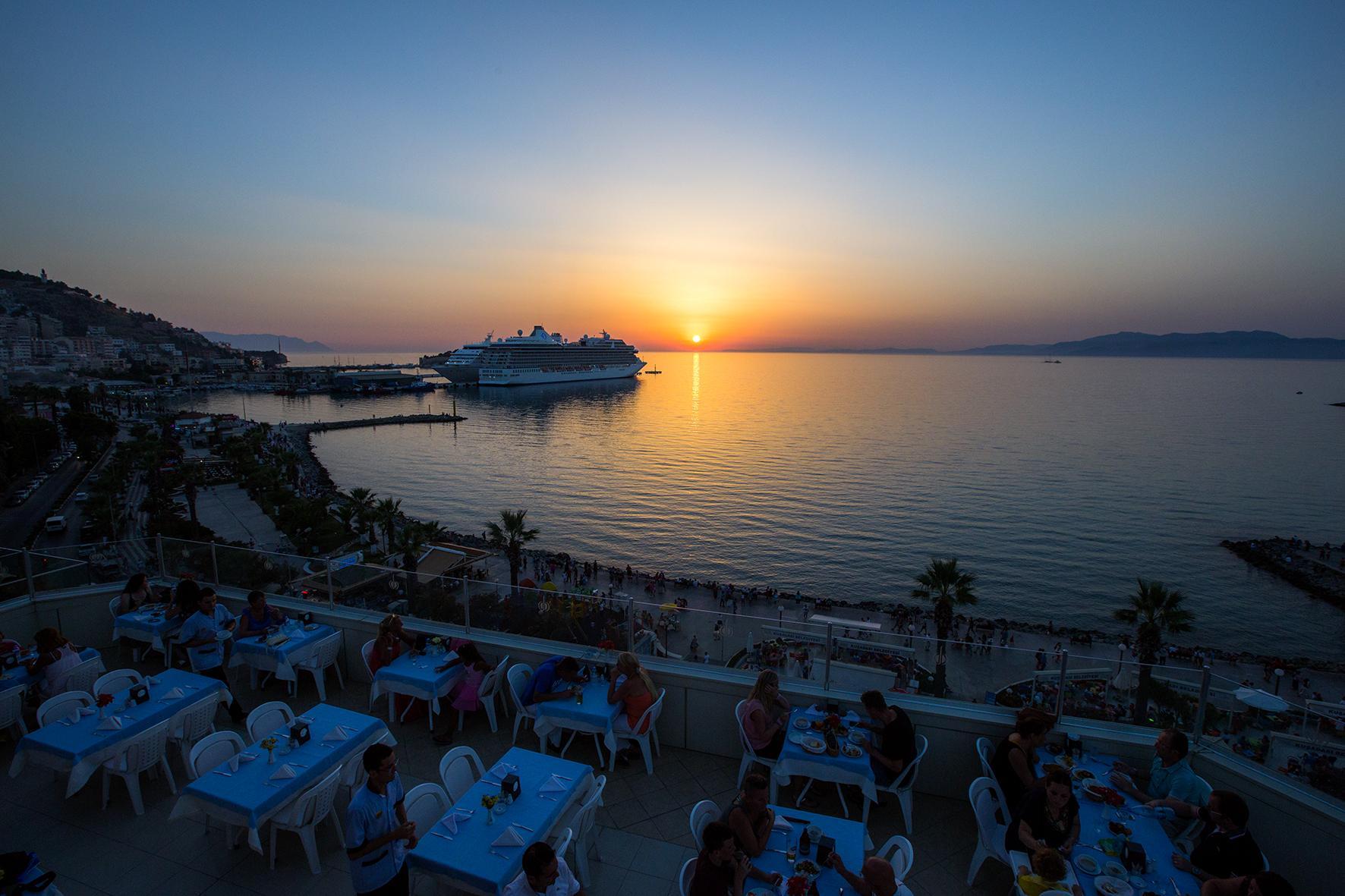 Derici Hotel Kusadası Eksteriør bilde