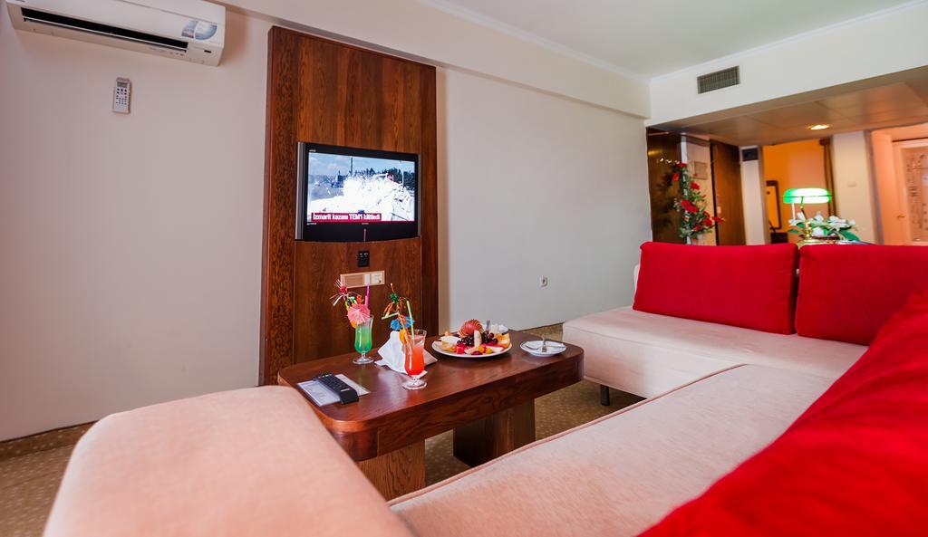 Derici Hotel Kusadası Rom bilde